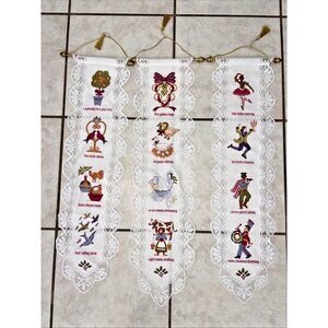 AVON 12 Days of Christmas Banners Vintage Lace Wall Hanging Scrolls Runners 29"